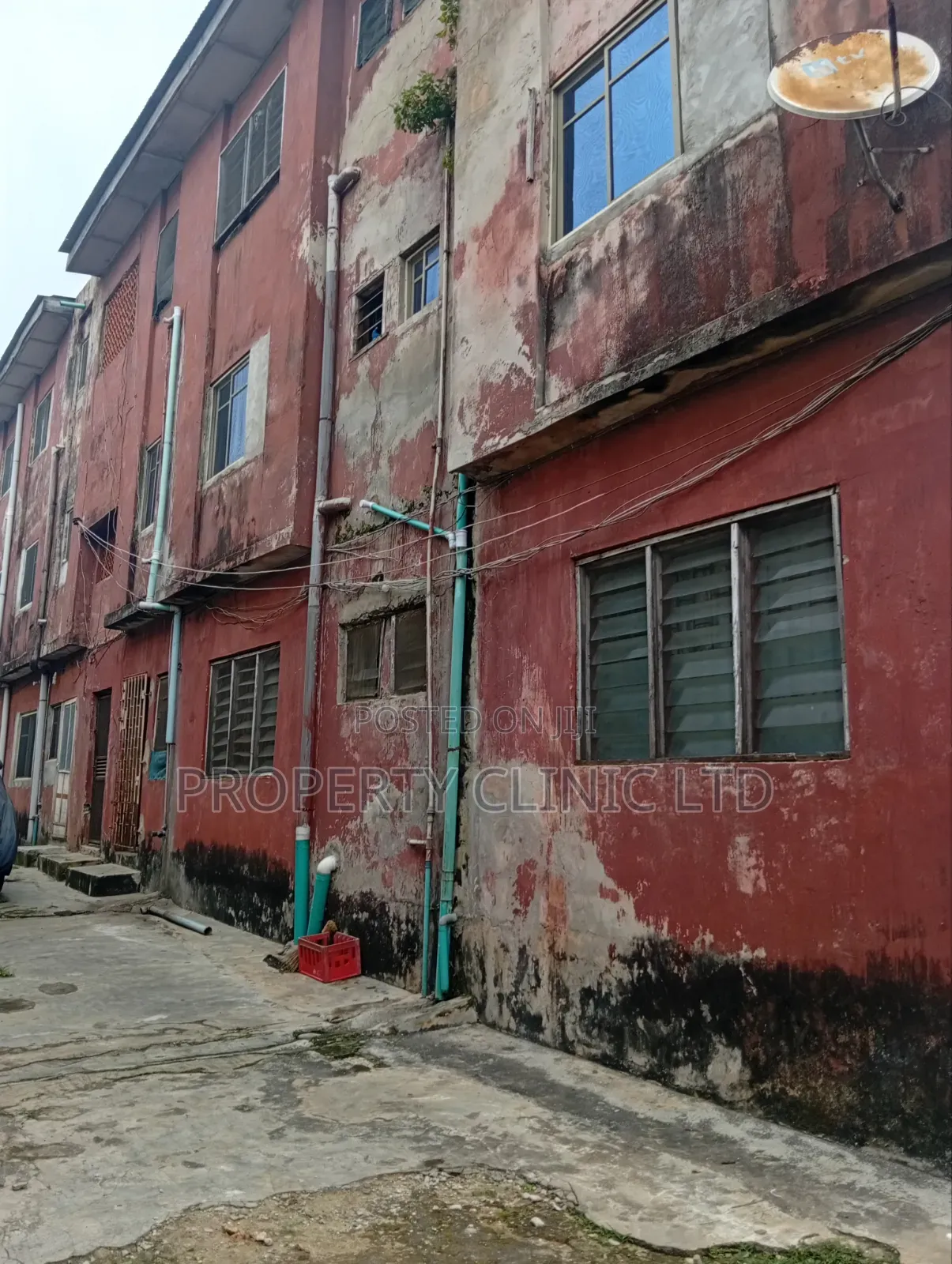 3bdrm Block of Flats in Off Ikotun Egbe for sale in Isheri / Egbe Idimu
