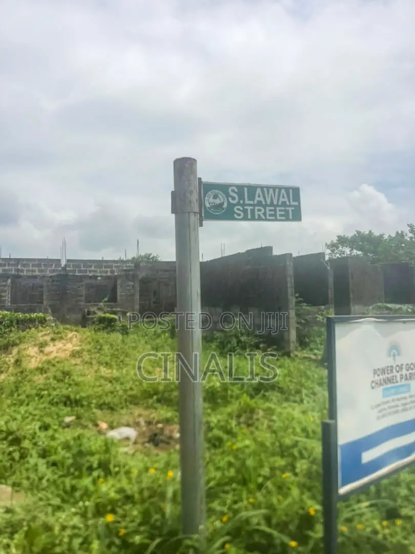 10 Units of Mini Flats at Foundation Level for Distress Sale in Ibeshe / Ikorodu