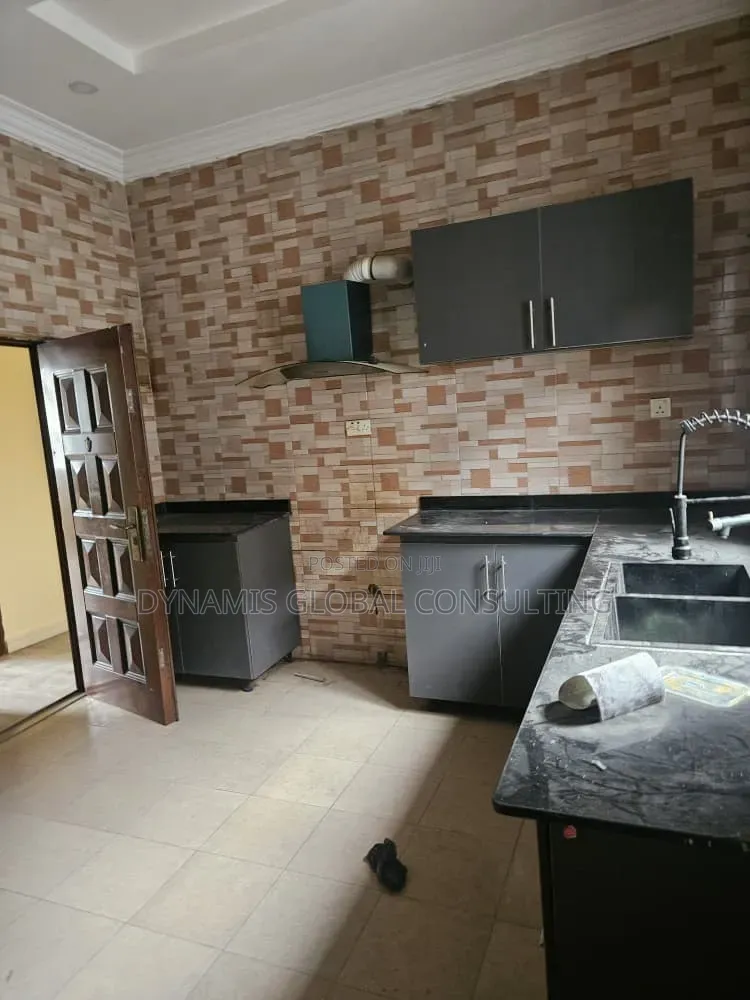 3bdrm Duplex in Omole Phase 2 for rent in Omole Phase 2