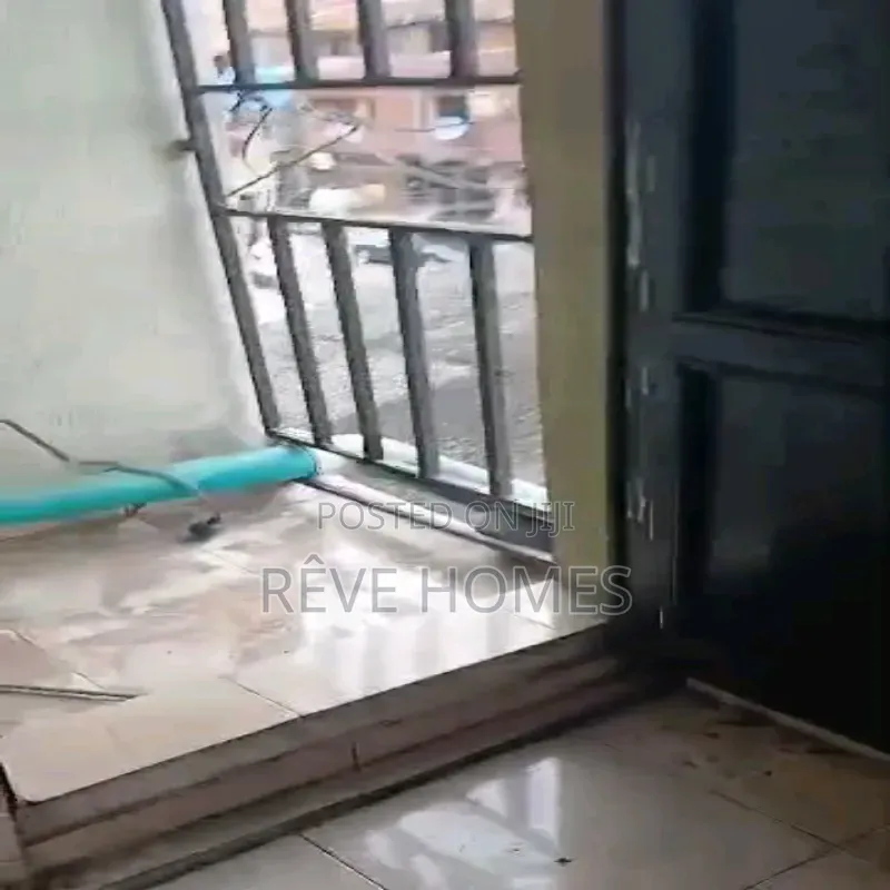 Studio Apartment in Adekunle for rent in Adekunle