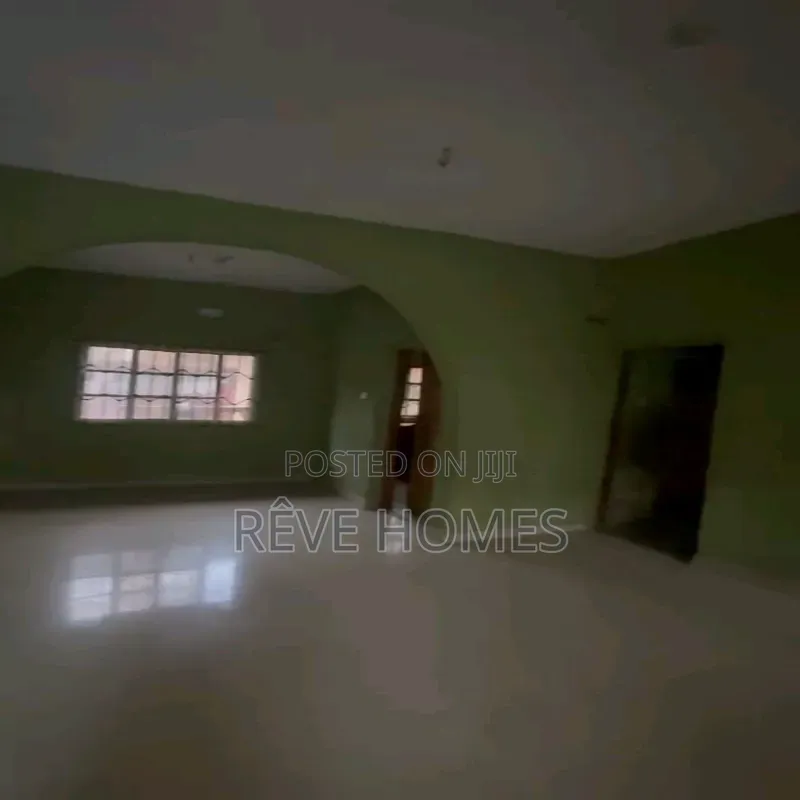3bdrm Block of Flats in Shomolu / Shomolu for rent in Shomolu / Shomolu