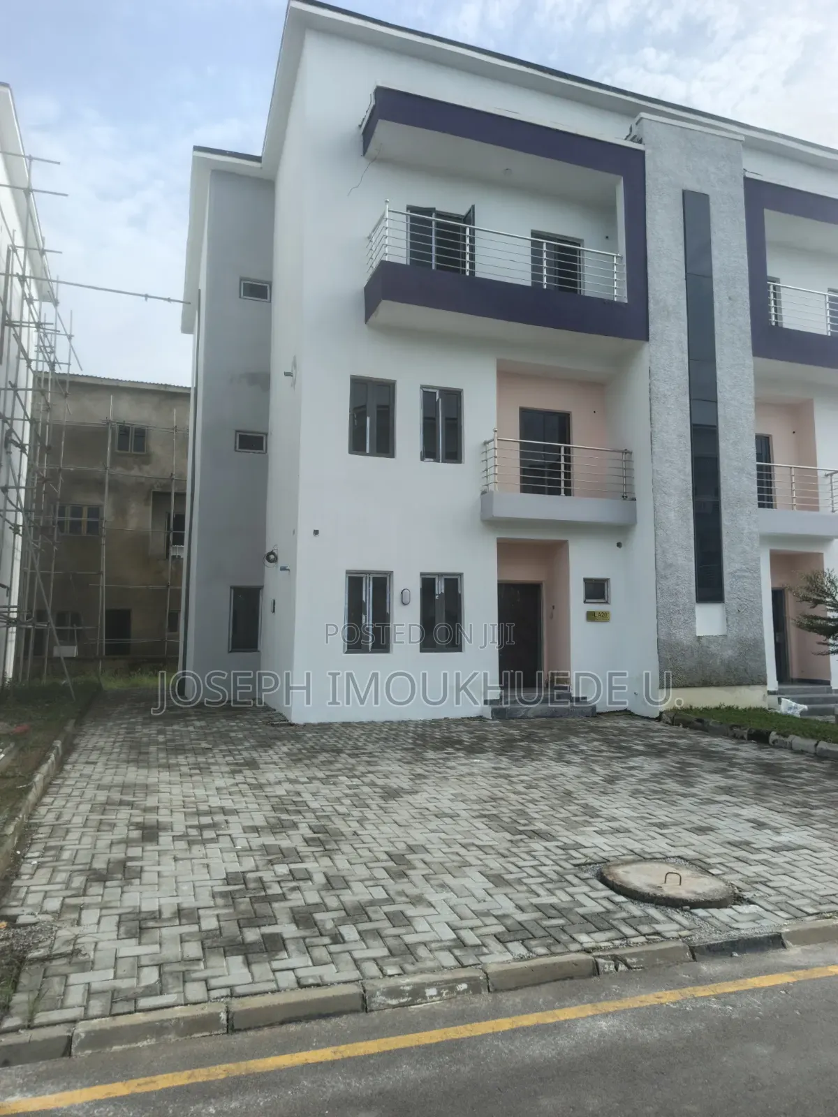 4bdrm Duplex in Dme, Zone B for sale in Zone B