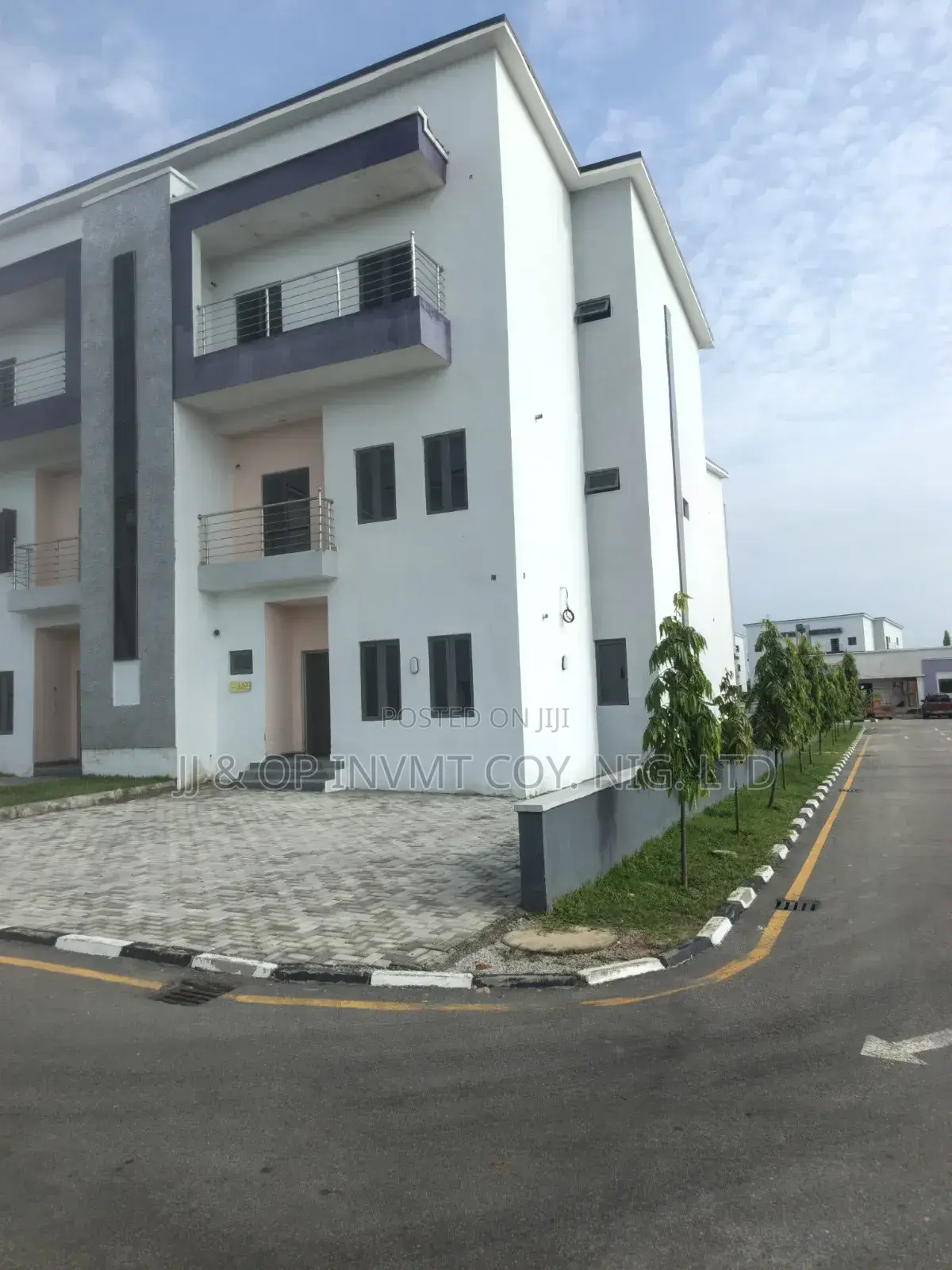 4bdrm Duplex in Dme, Zone B for rent in Zone B