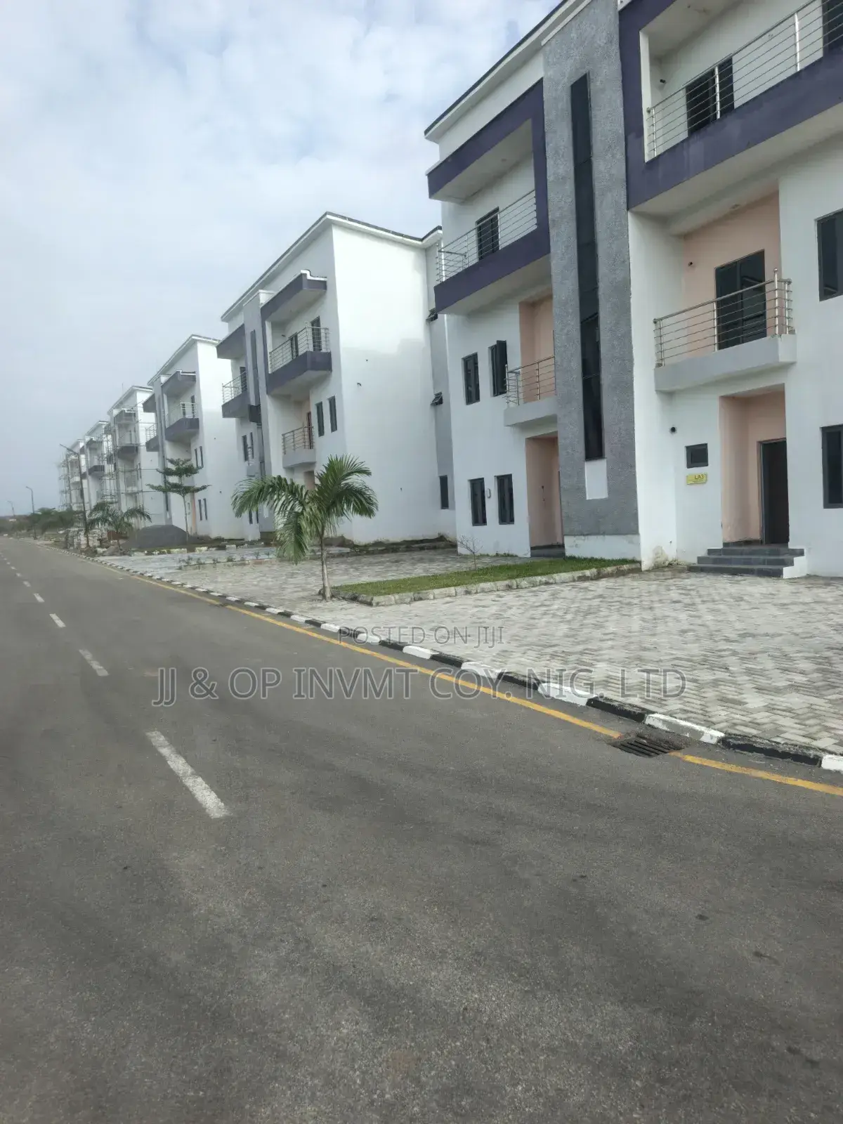4bdrm Duplex in Dme, Zone B for rent in Zone B