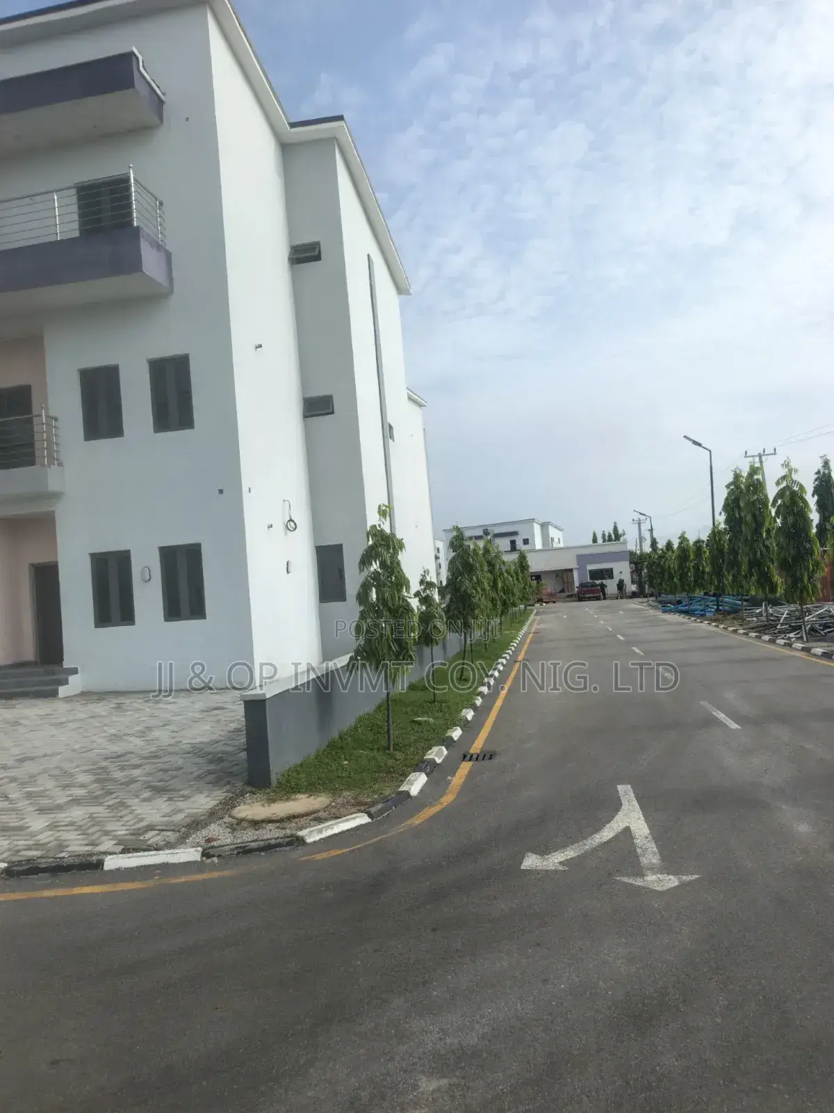 4bdrm Duplex in Dme, Zone B for rent in Zone B