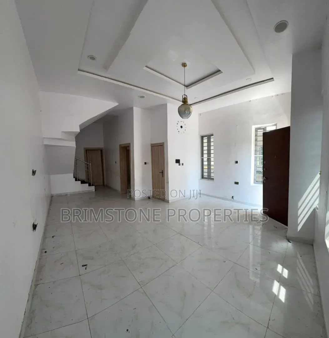 Furnished 4bdrm Duplex in Ikota for rent in Ikota