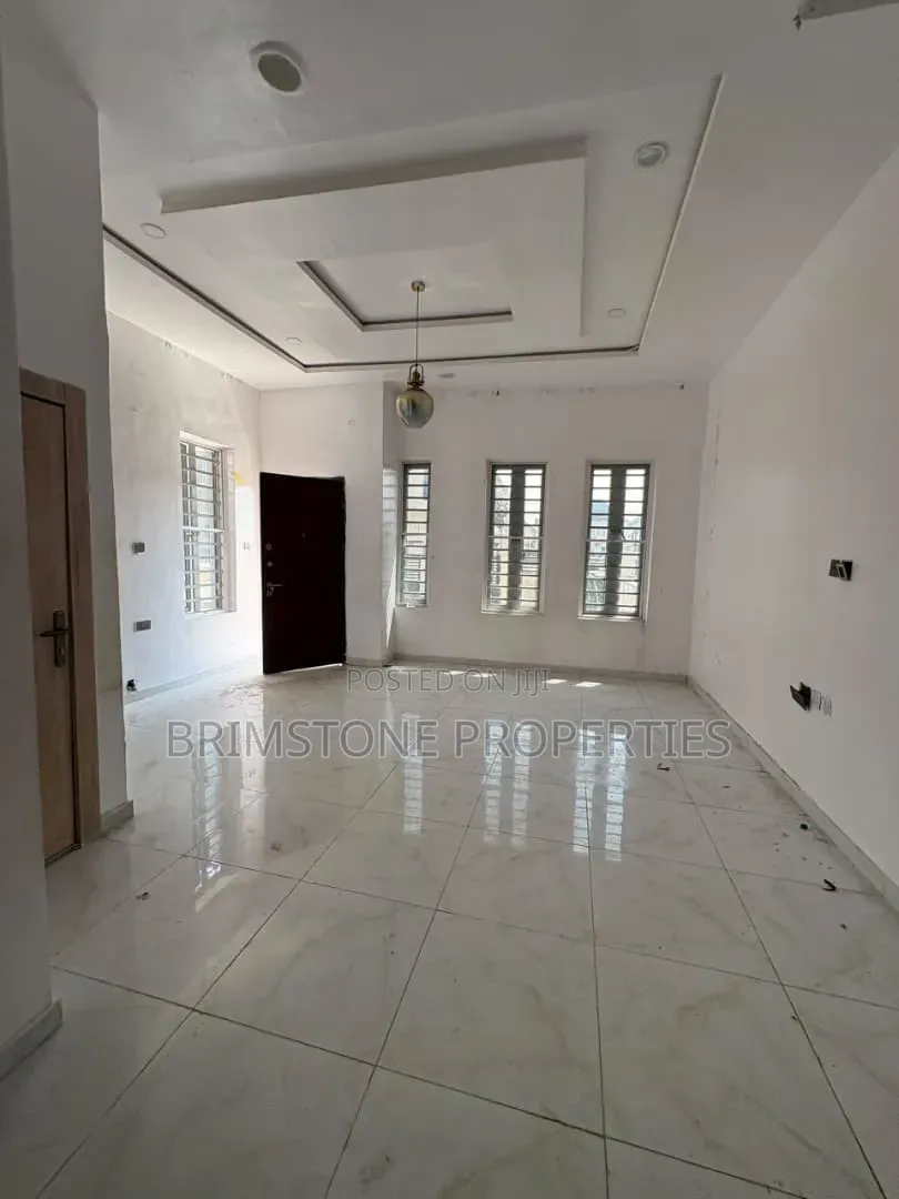 Furnished 4bdrm Duplex in Ikota for rent in Ikota