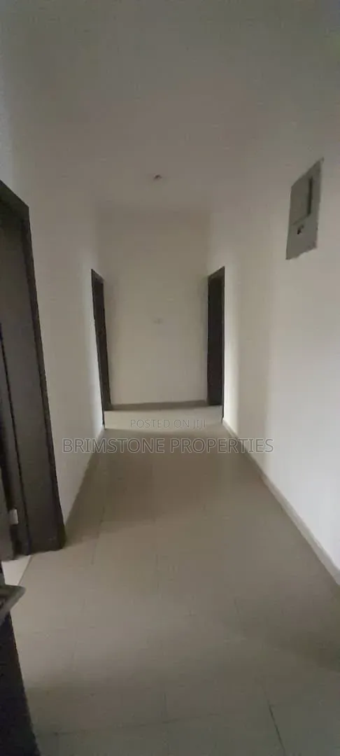 Furnished 3bdrm Apartment in Ogombo for rent in Ogombo