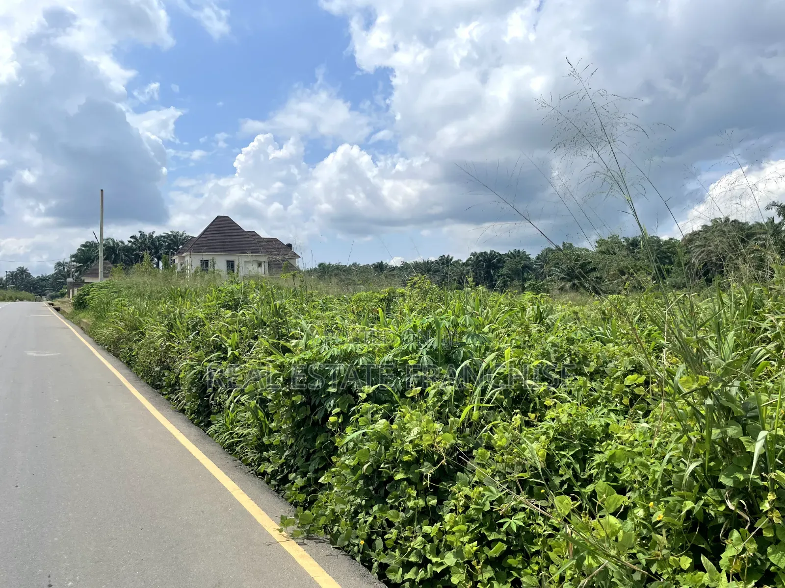 1 Hectare of Land, in a Strategic Location in Uyo