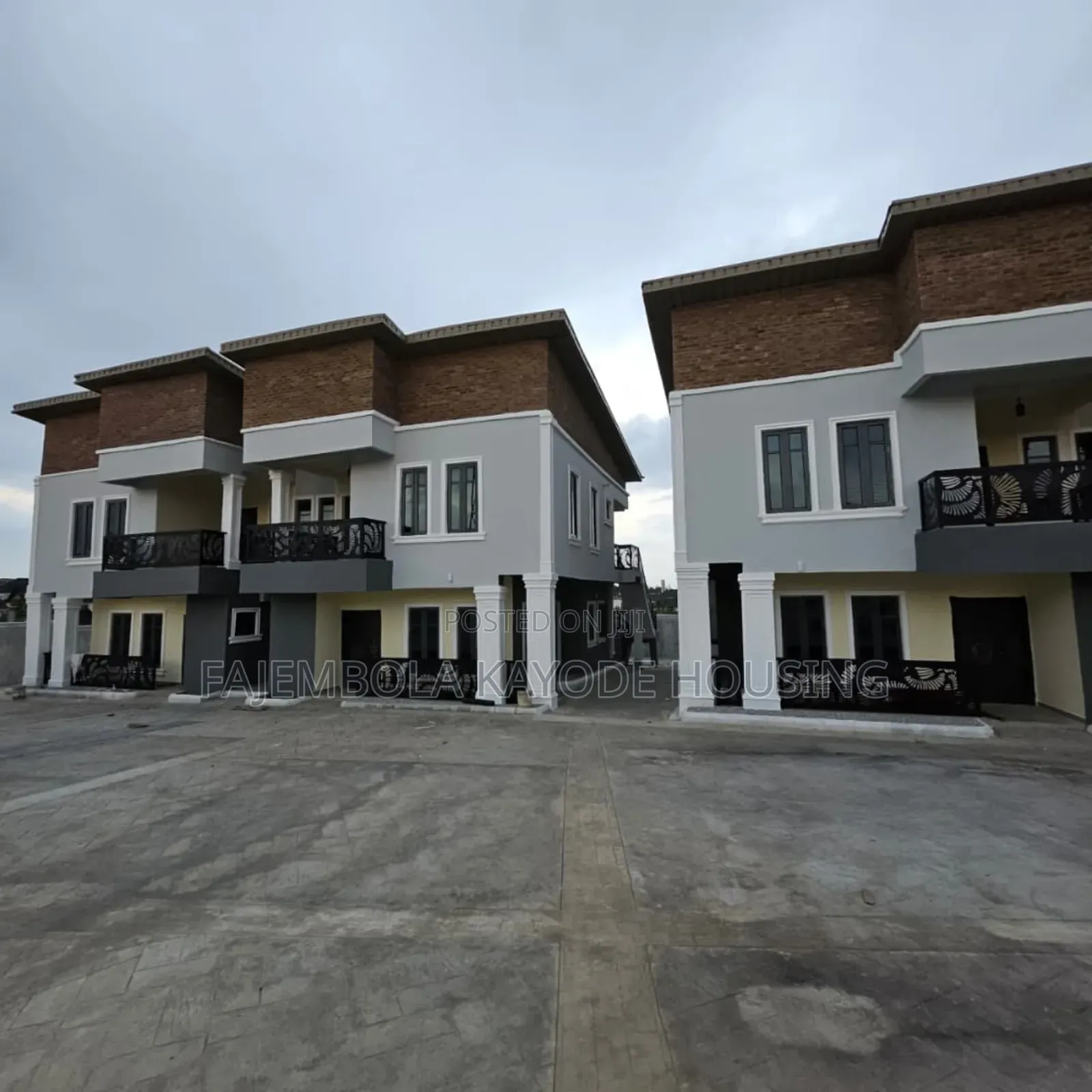 3bdrm Duplex in Kolapo Ishola Gra for rent in Akobo