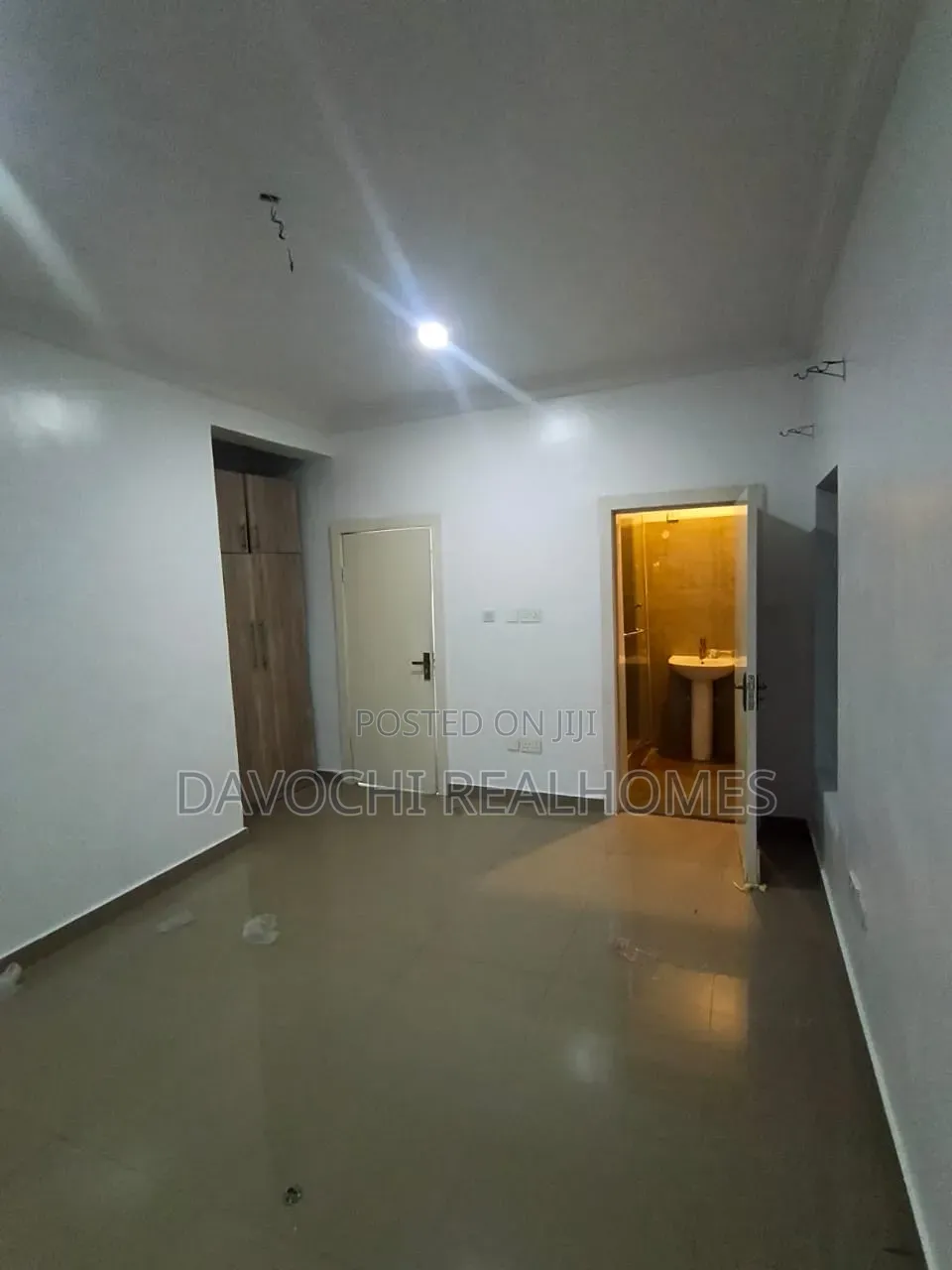 Mini Flat in Ikota for sale in Ikota