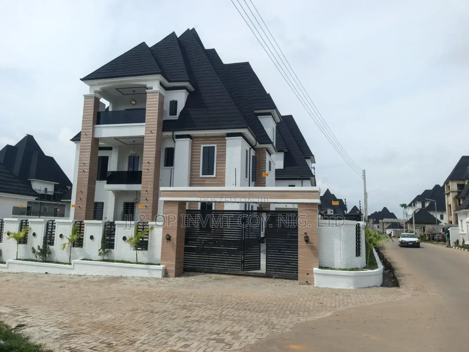5bdrm Duplex in Around Sunny Vale, Galadimawa for sale in Galadimawa
