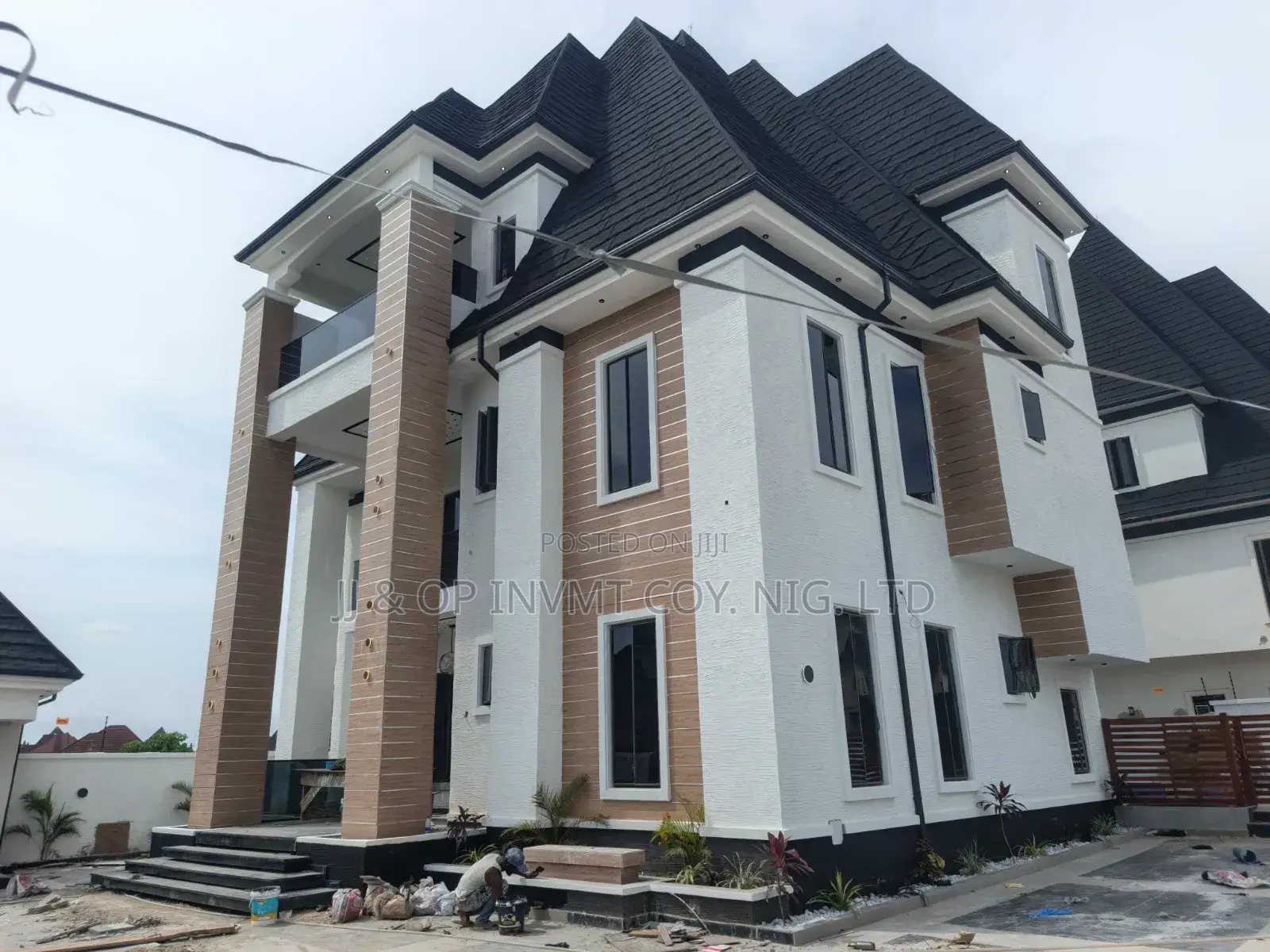 5bdrm Duplex in Around Sunny Vale, Galadimawa for sale in Galadimawa