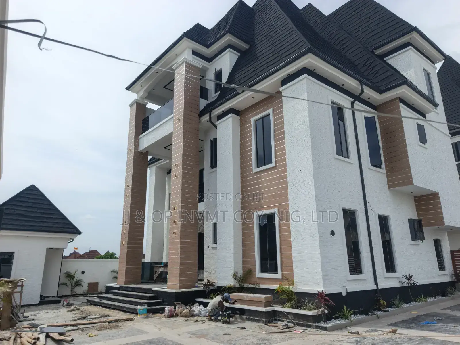 5bdrm Duplex in Around Sunny Vale, Galadimawa for sale in Galadimawa