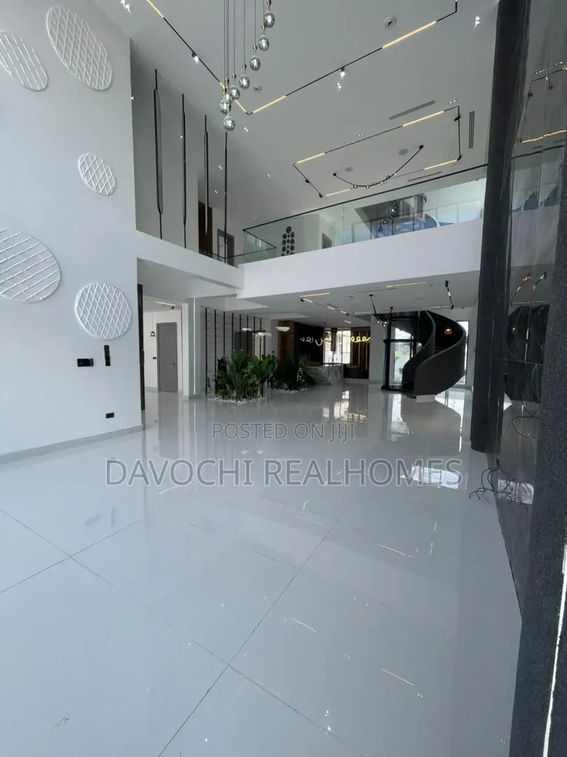 5bdrm Duplex in Osapa london for sale in Osapa london