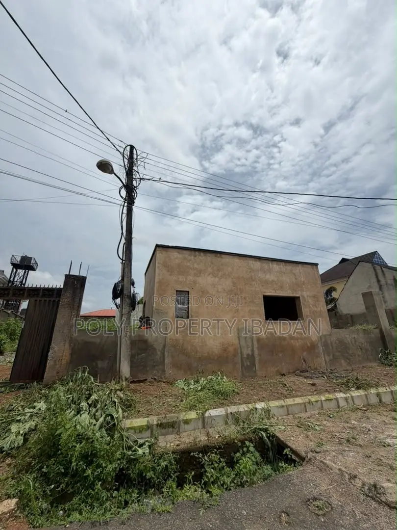 1326sqm Land Available for Sale. in Akobo
