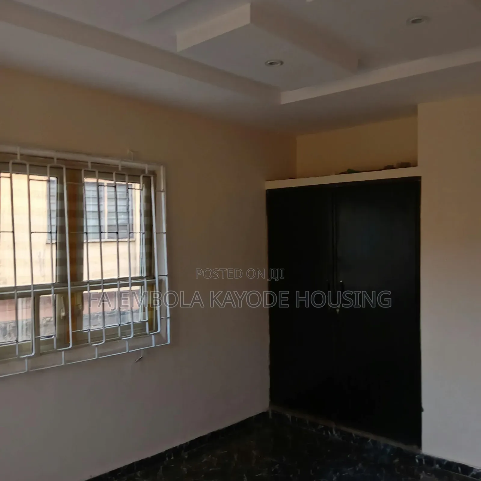 3bdrm Block of Flats in Abayomi Close, Iwo Road for rent in Iwo Road