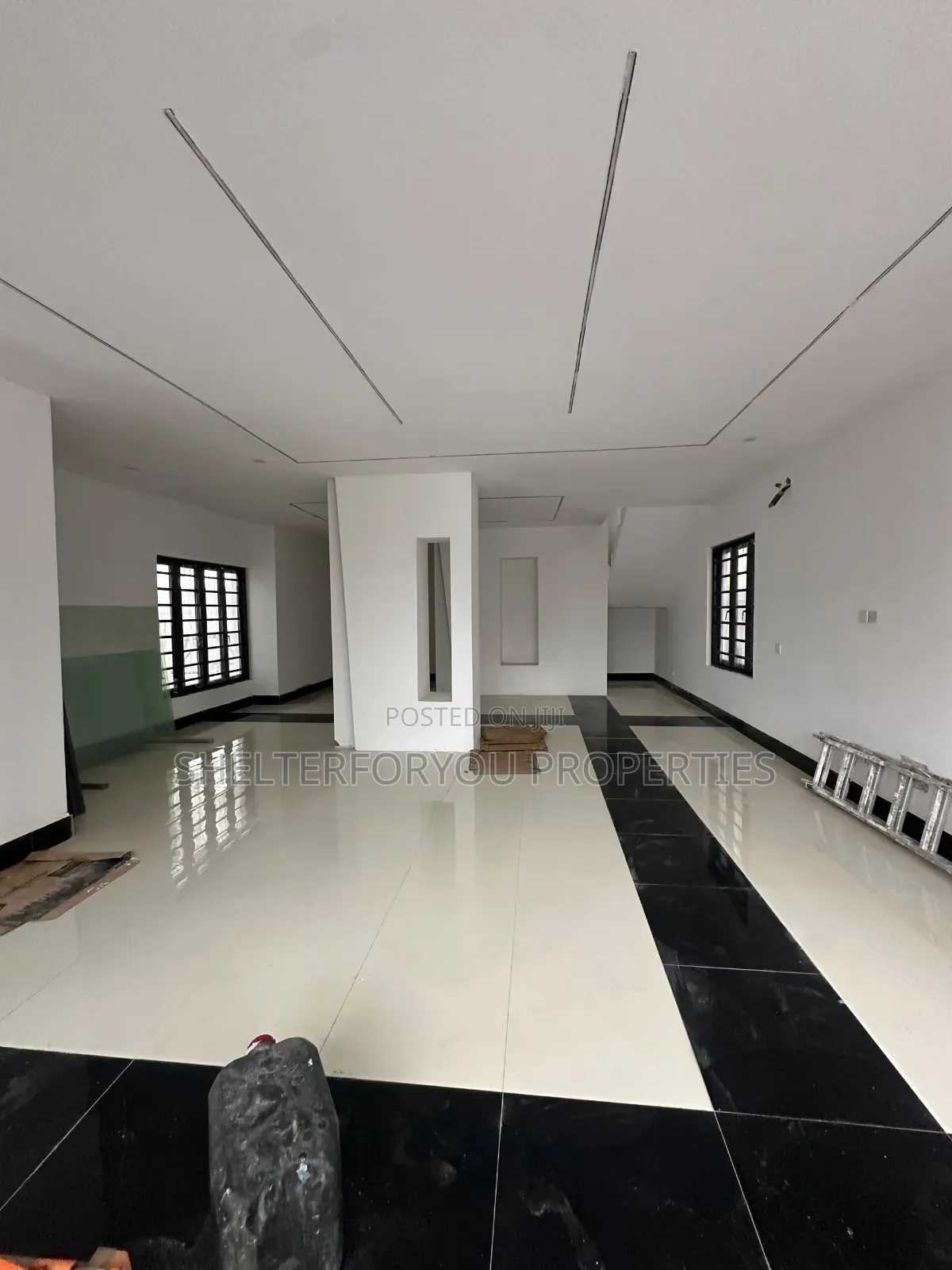 5bdrm Duplex in Osapa london for sale in Osapa london