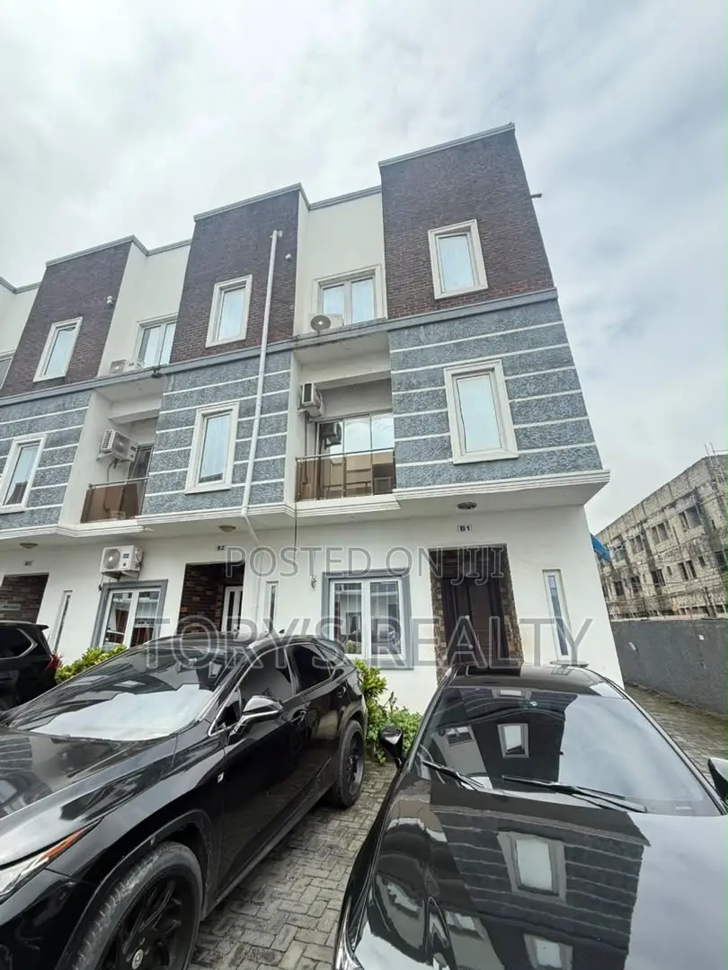 4bdrm Townhouse/Terrace in Osapa london for sale in Osapa london