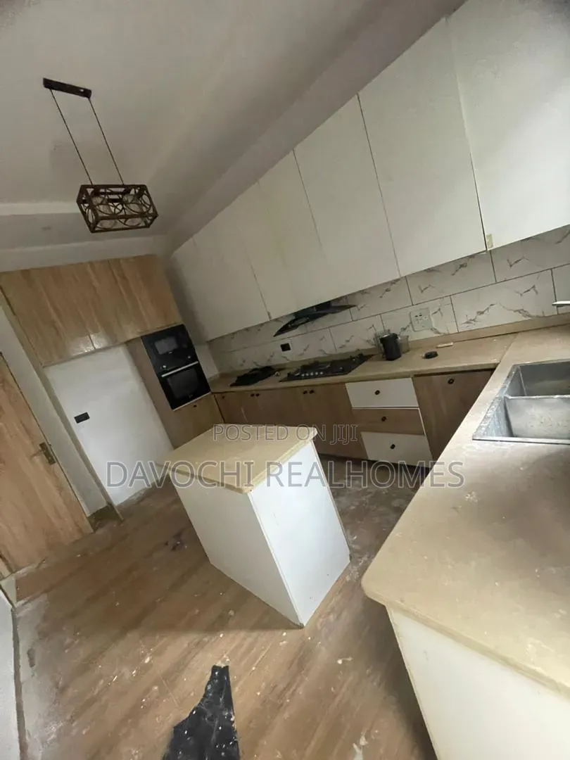 2bdrm Apartment in Ogombo for rent in Ogombo