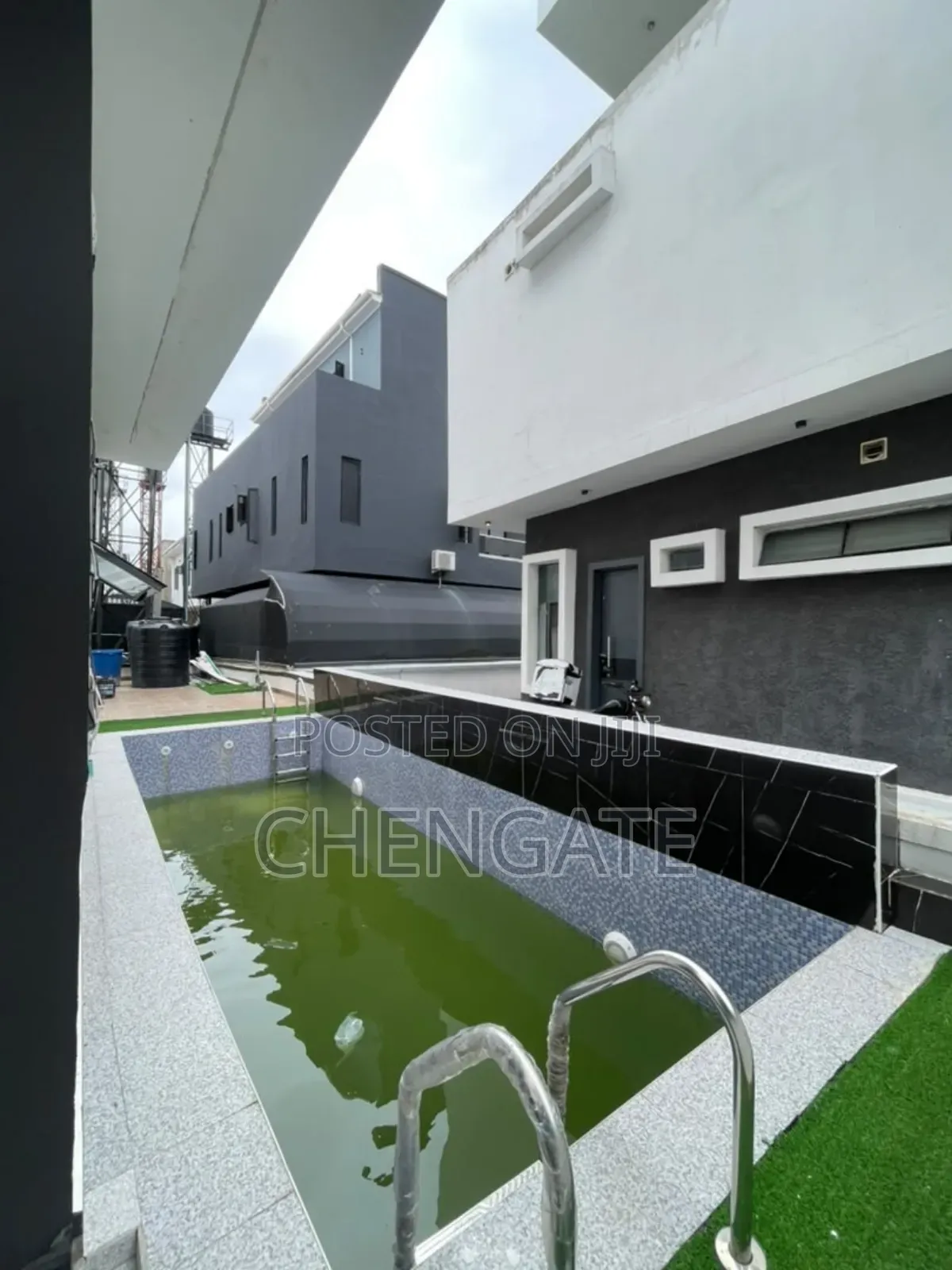 5bdrm Duplex in Lekki Expressway for sale in Lekki Expressway