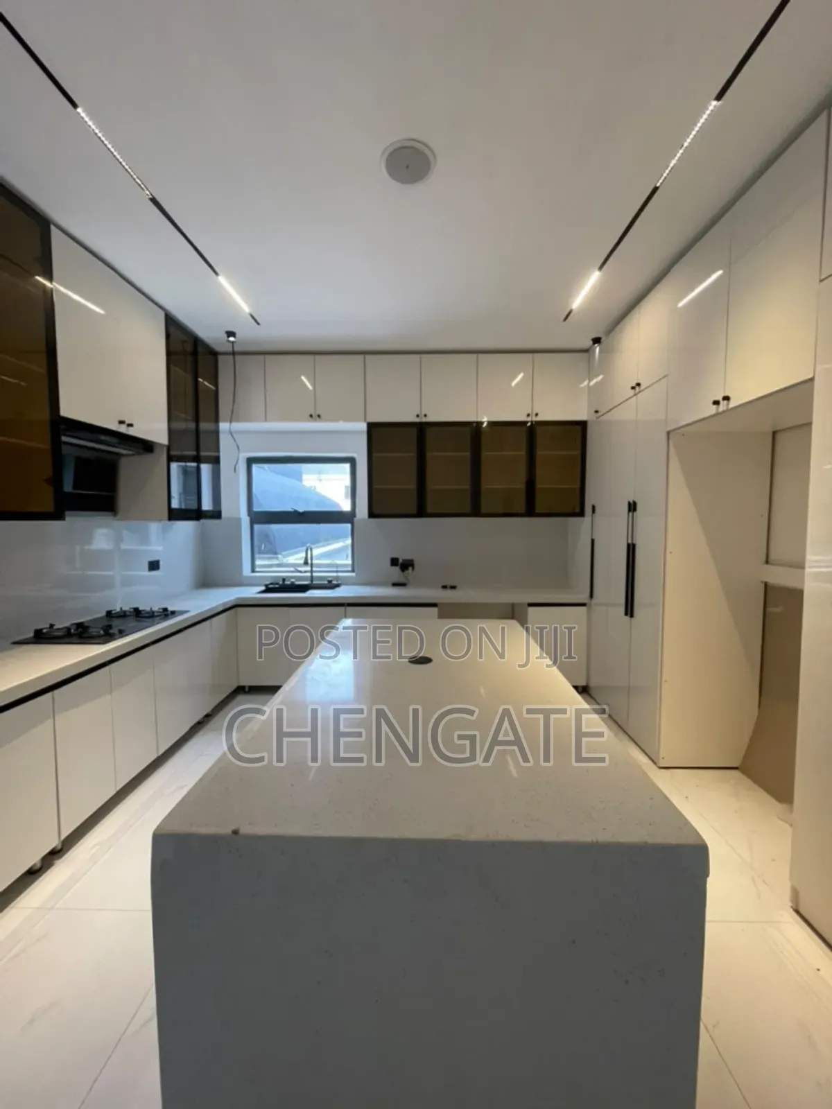 5bdrm Duplex in Lekki Expressway for sale in Lekki Expressway