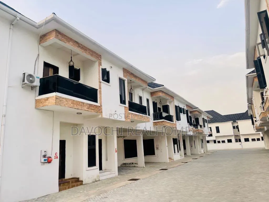 4bdrm Duplex in Victoria Island Extension for sale in Victoria Island Extension