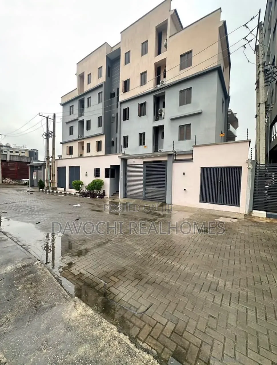 4bdrm Apartment in Lekki Phase 1 for rent in Lekki Phase 1