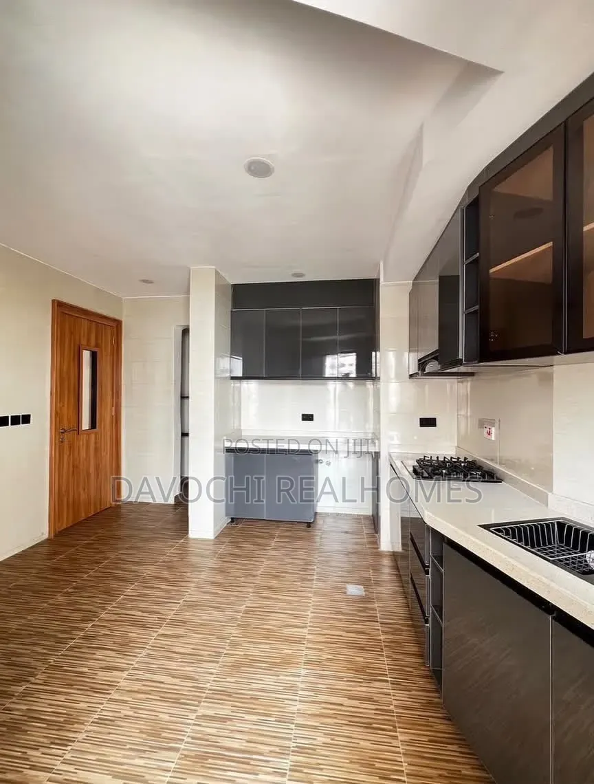 4bdrm Apartment in Lekki Phase 1 for rent in Lekki Phase 1
