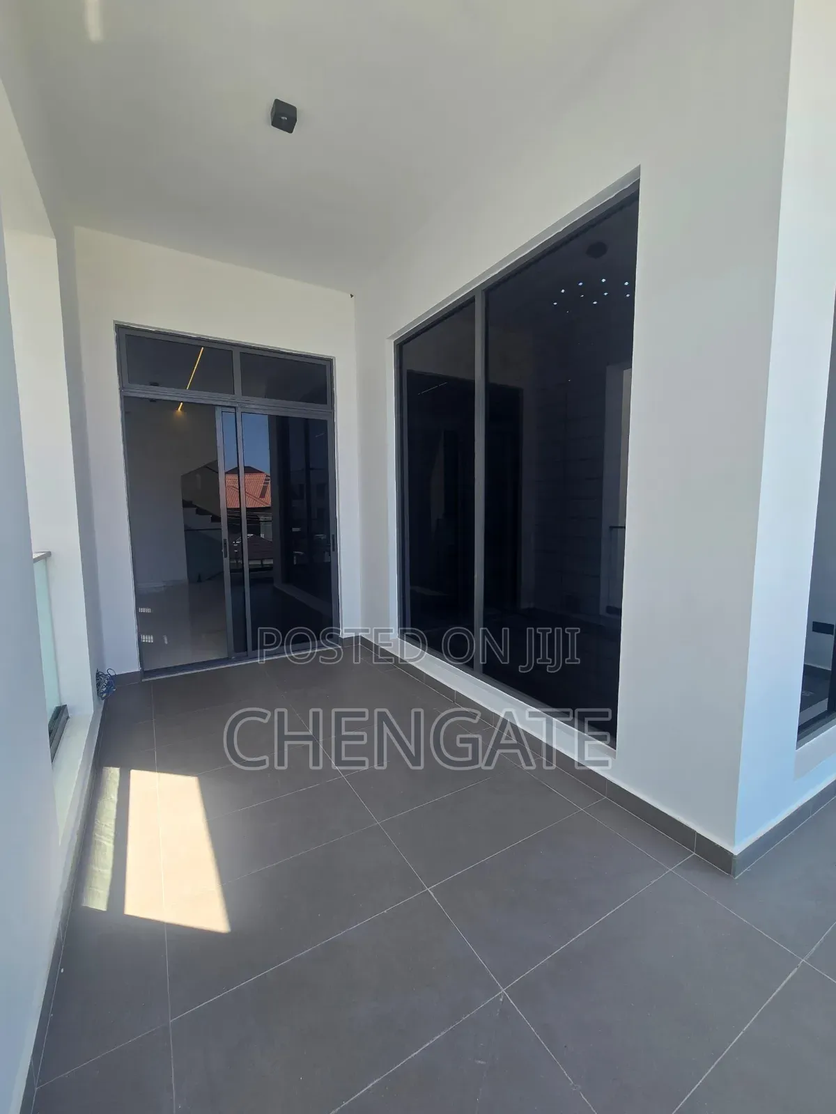 5bdrm Duplex in Lekki Phase 1 for sale in Lekki Phase 1