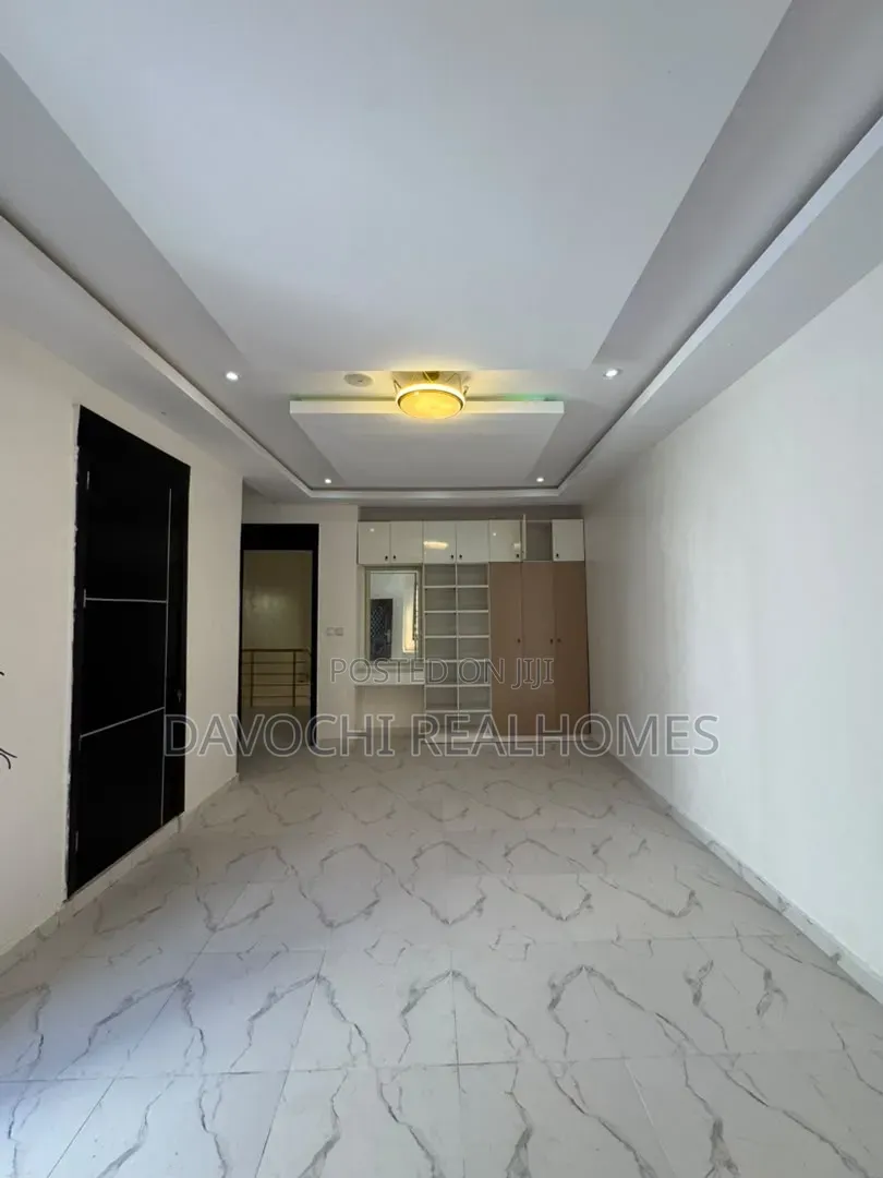 2bdrm Duplex in Ikota for rent in Ikota