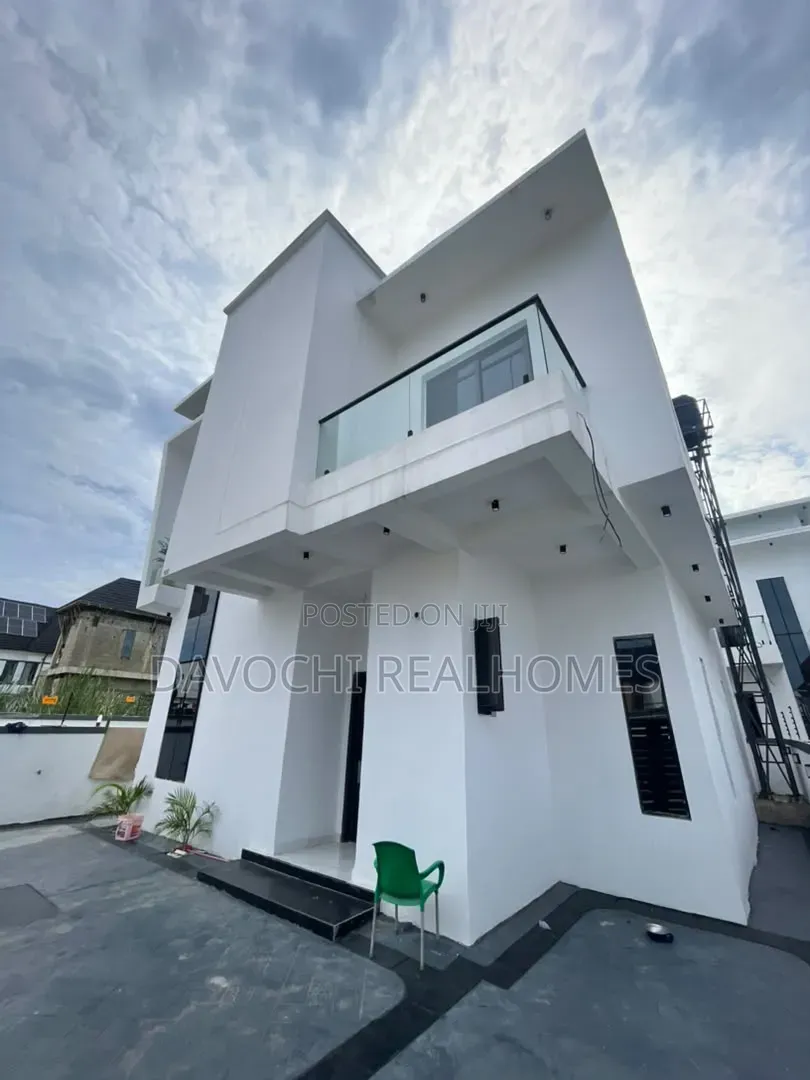 4bdrm Duplex in Sangotedo for sale in Sangotedo