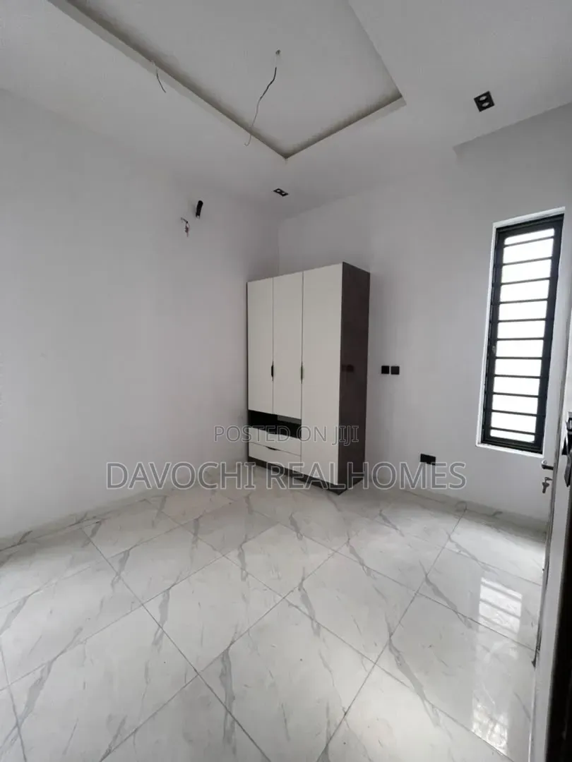 4bdrm Duplex in Sangotedo for sale in Sangotedo