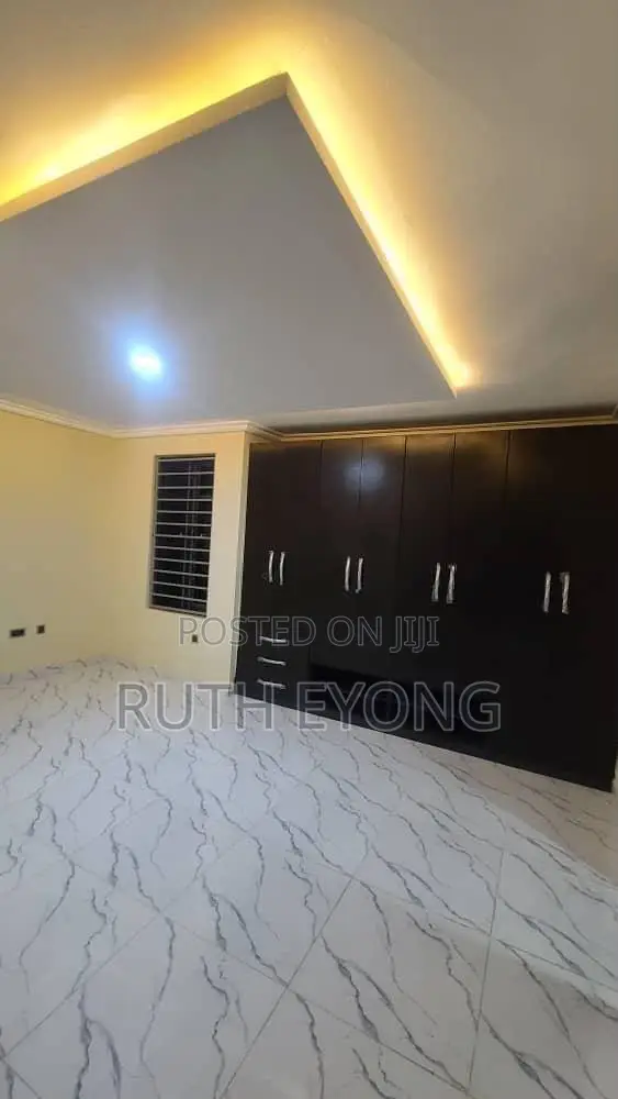 2bdrm Apartment in Lekki Phase 1 for rent in Lekki Phase 1