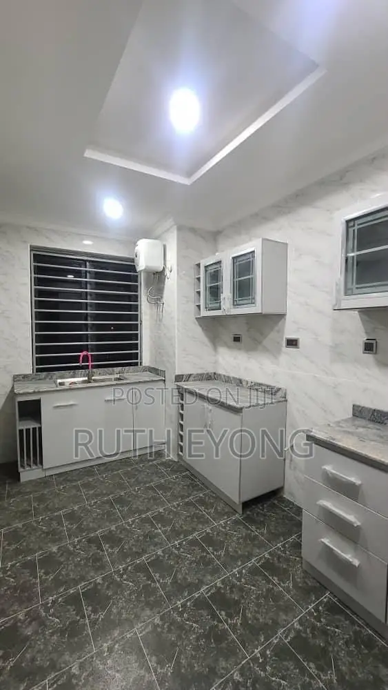 2bdrm Apartment in Lekki Phase 1 for rent in Lekki Phase 1