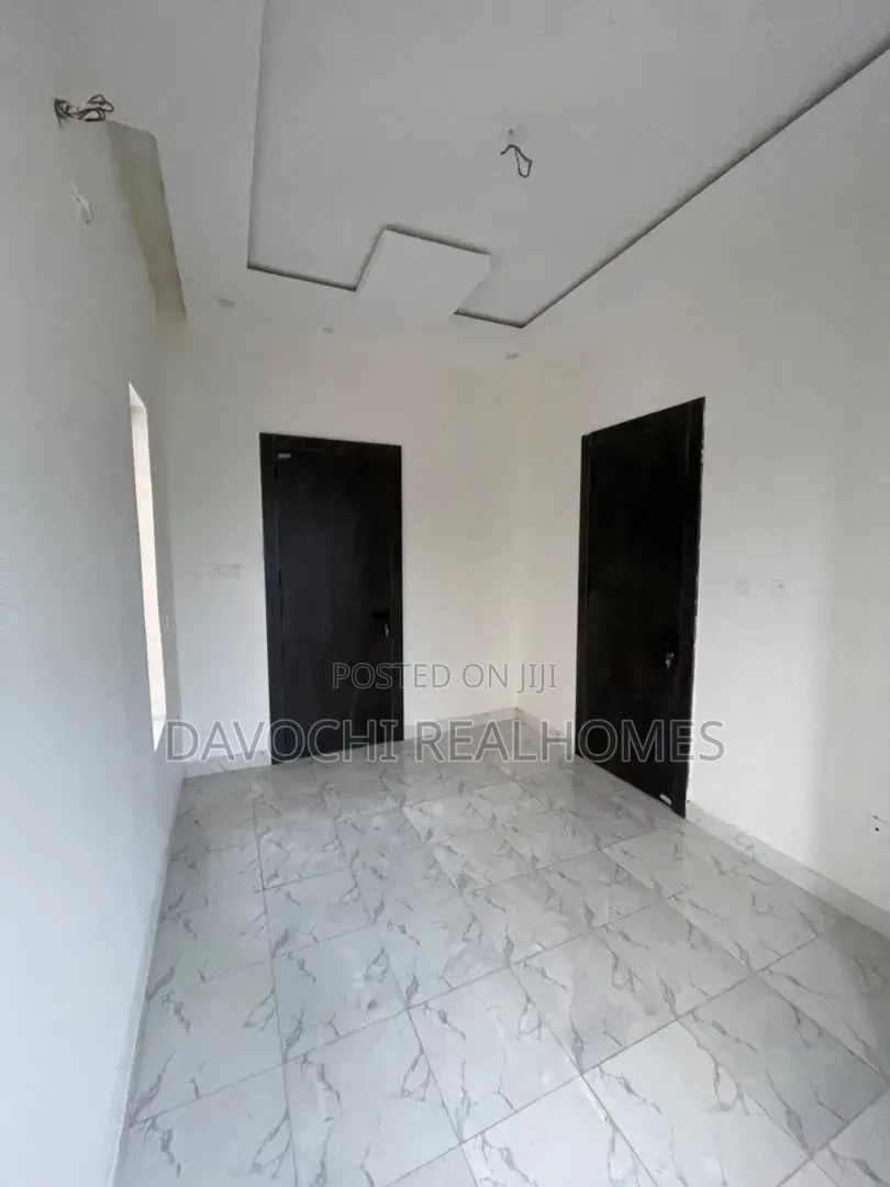 4bdrm Duplex in Lekki Phase 1 for sale in Lekki Phase 1