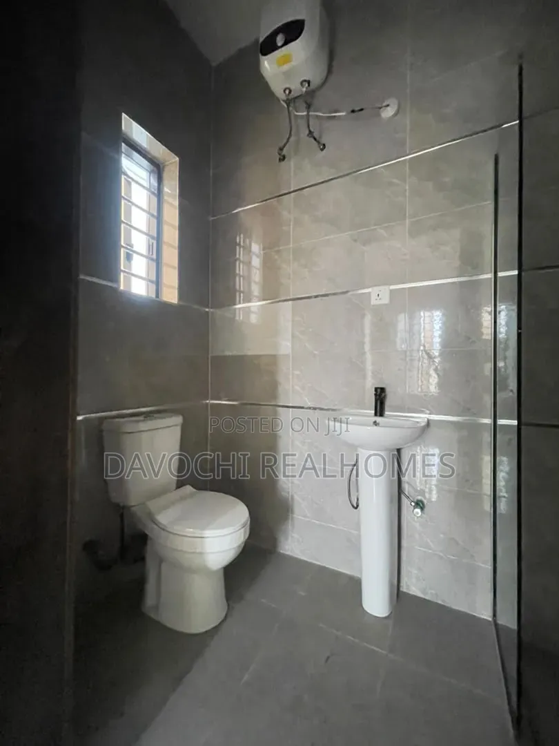 4bdrm Duplex in Lekki Phase 1 for sale in Lekki Phase 1