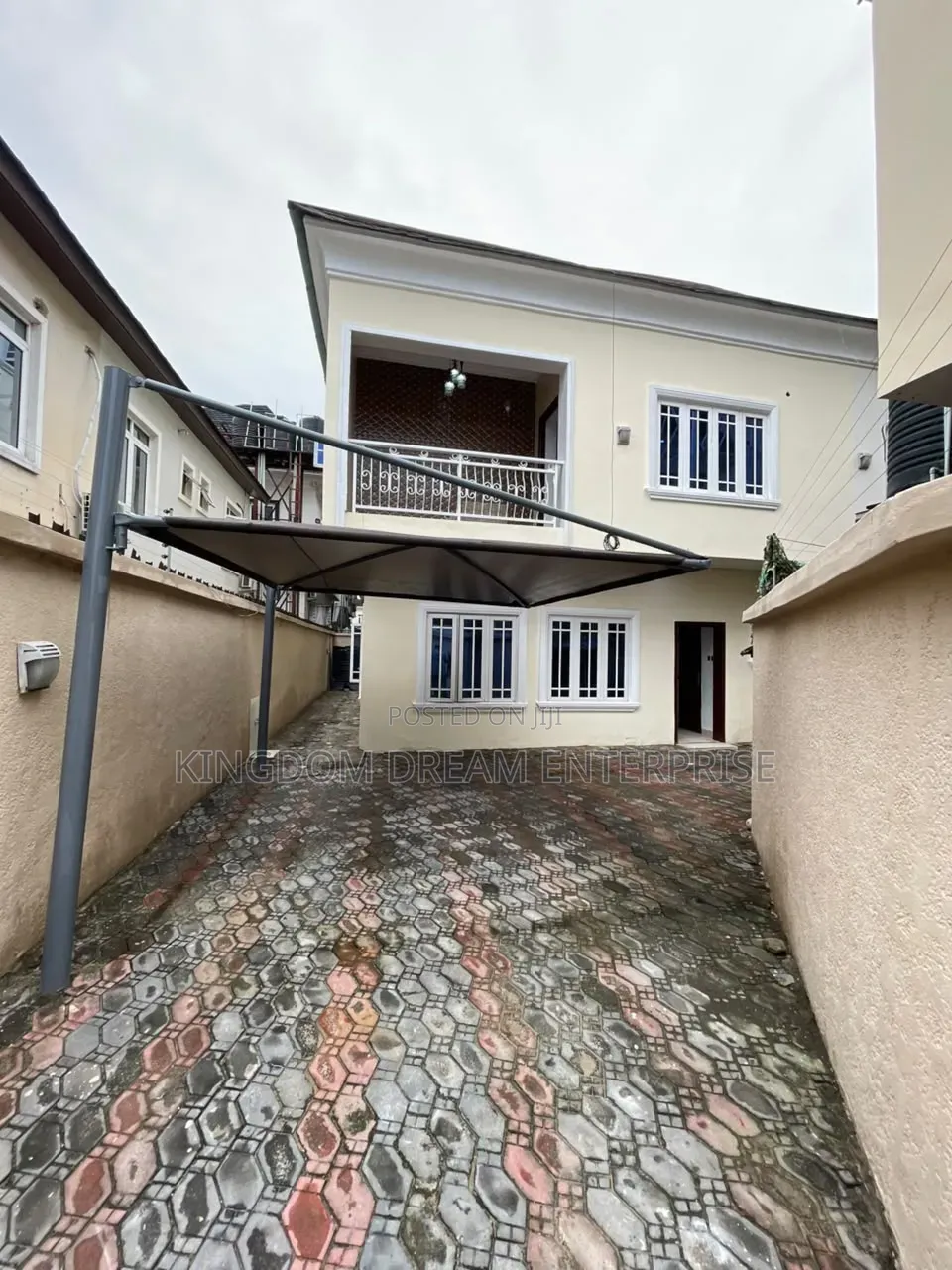 5bdrm Duplex in Idado Estate Lekki for sale in Idado
