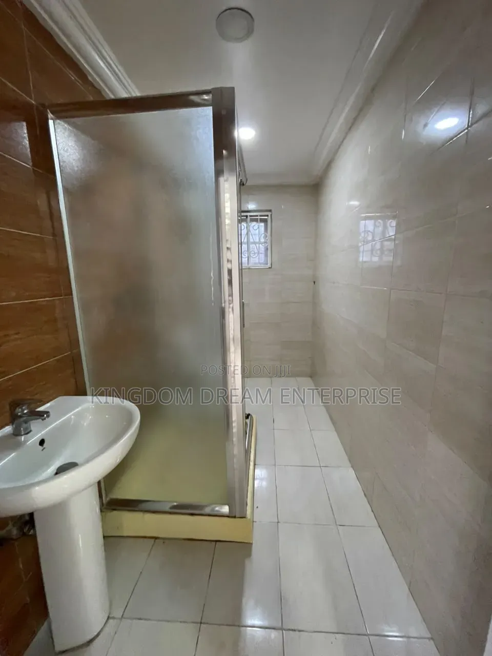 5bdrm Duplex in Idado Estate Lekki for sale in Idado
