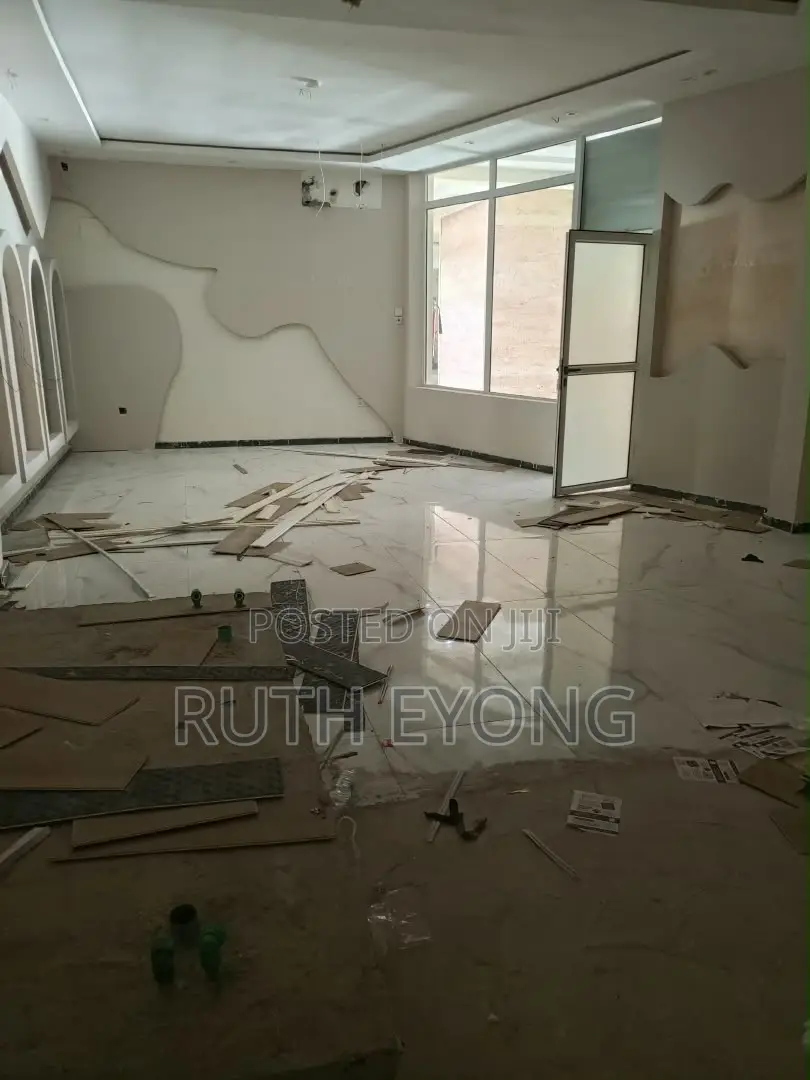 Shop Space in Lekki Phase 1