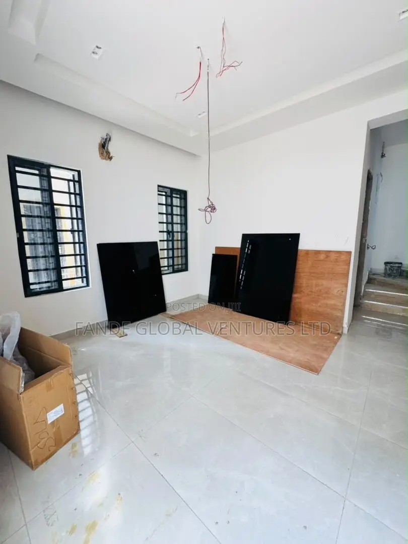 Furnished 5bdrm Duplex in Maryland for sale in Maryland