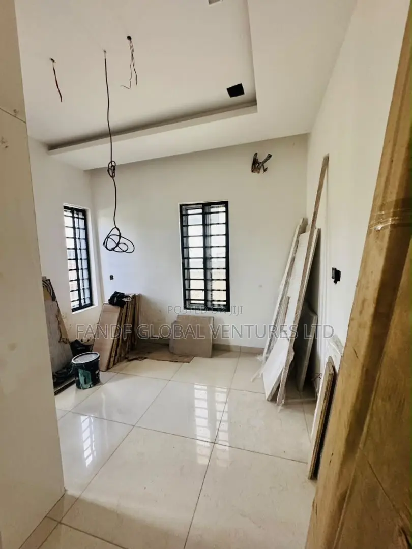 Furnished 5bdrm Duplex in Maryland for sale in Maryland