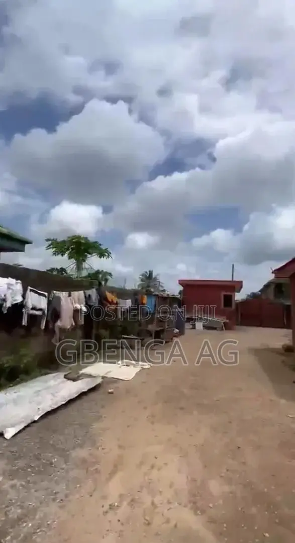 3bdrm Bungalow in Ilogbo Eremi, Abeokuta South for sale in Abeokuta South