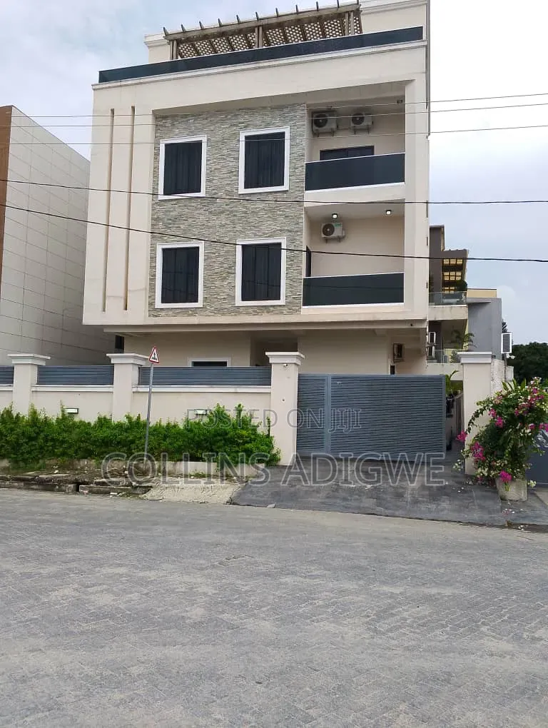 6bdrm Duplex in Main Lekki Phase 1 for sale in Lekki Phase 1