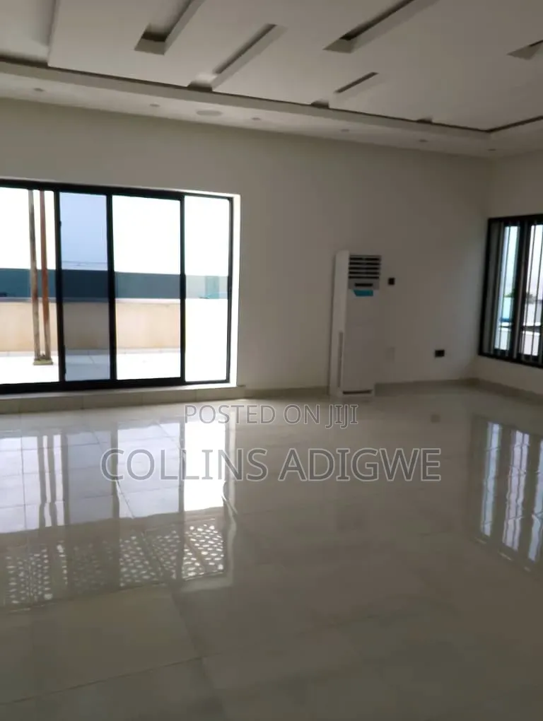 6bdrm Duplex in Main Lekki Phase 1 for sale in Lekki Phase 1