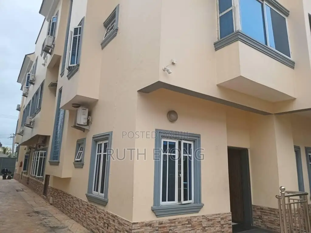 5bdrm House in Lekki Phase 1 for rent in Lekki Phase 1