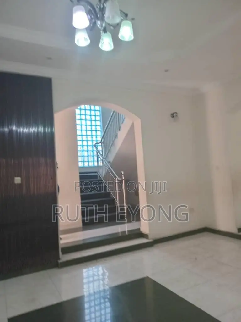 5bdrm House in Lekki Phase 1 for rent in Lekki Phase 1