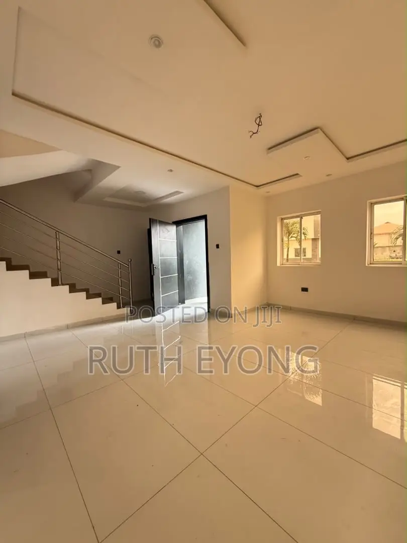 3bdrm Townhouse / Terrace in Ilaje / Lekki for rent in Ilaje / Lekki
