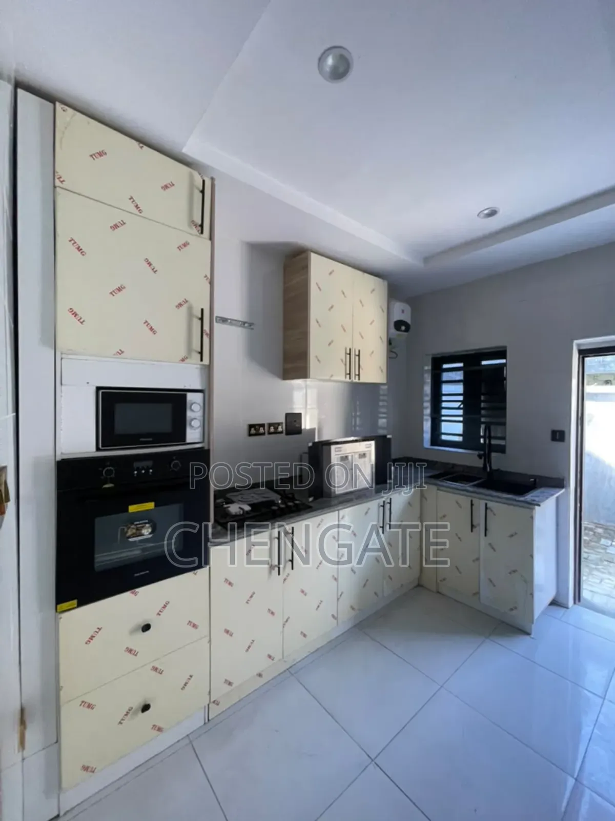 3bdrm Duplex in Lekki Expressway for sale in Lekki Expressway