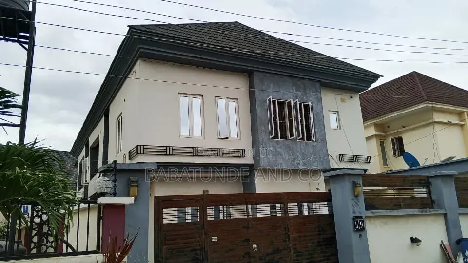 3bdrm Apartment in Old Bodija for rent in Old Bodija